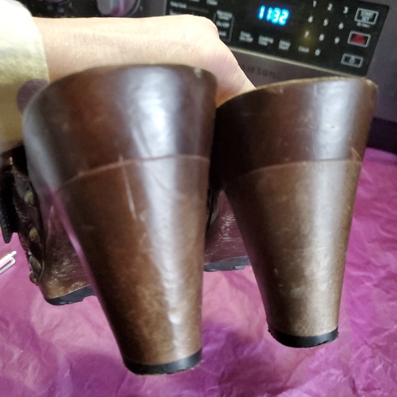 ‼️ FINAL PRICE ‼️🤠 Coach 'Sebrina' Suede Clogs 🤠 - Picture 6 of 9